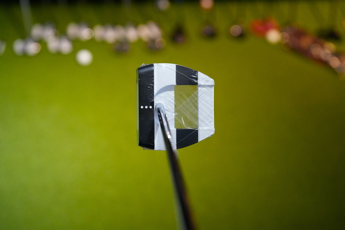 Odyssey Ai-ONE Square 2 Square Jailbird 33