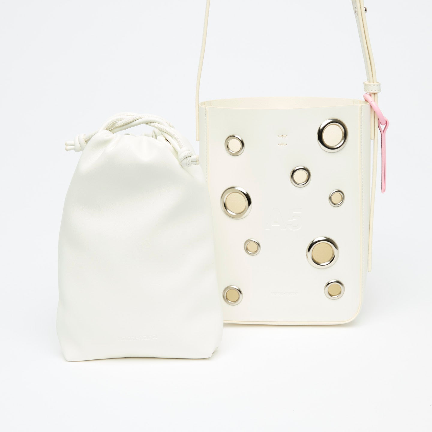 Peephole A5 – nana-nana