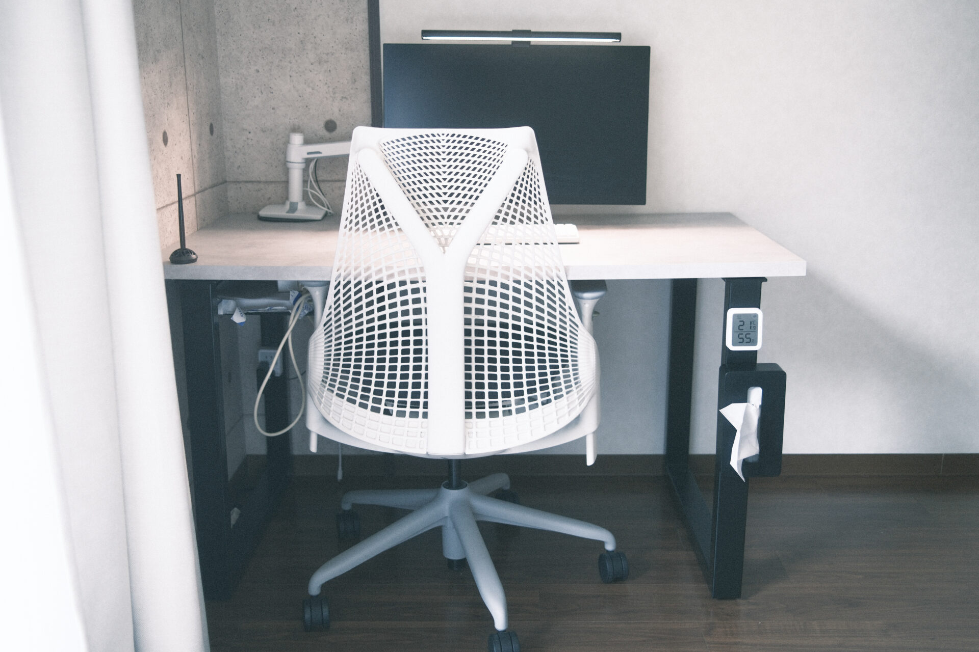 かなでもの脚 × IKEAの天板のデスク｜1ヶ月使った感想 | ナニガシ