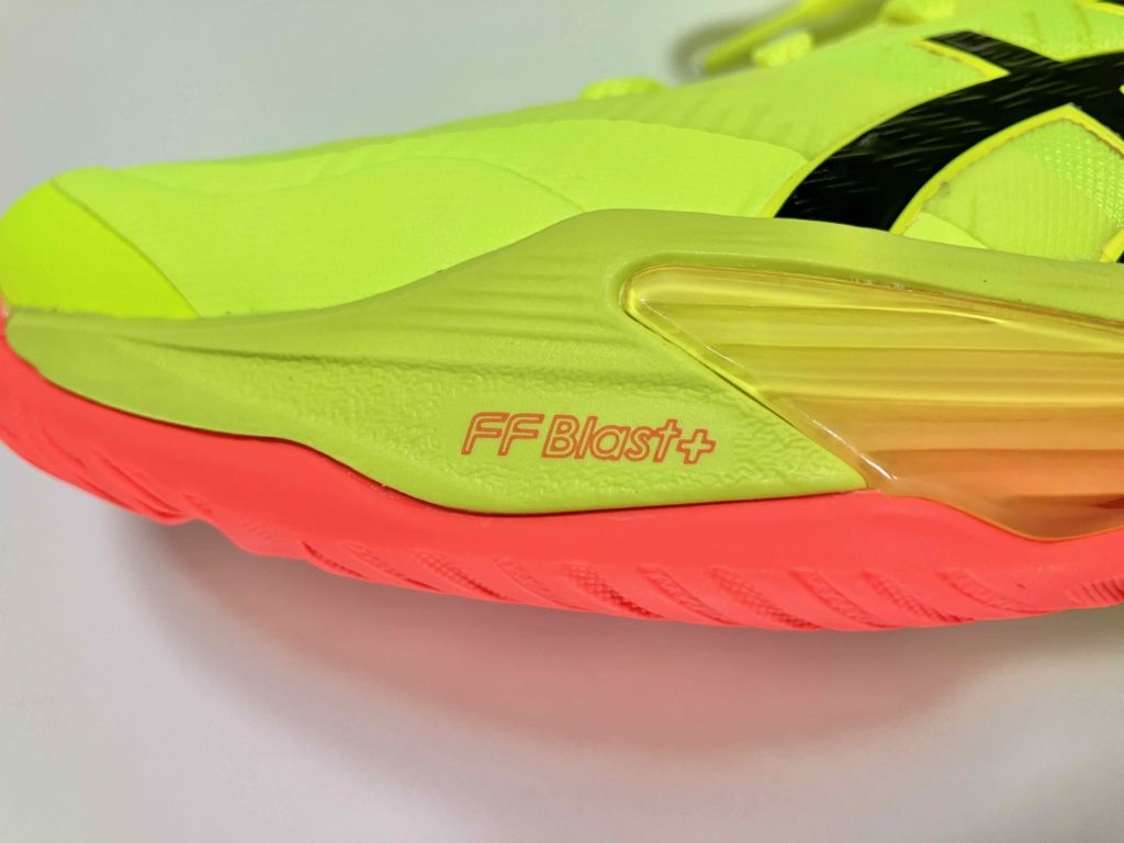 SKY ELITE FF 3』レビュー｜高性能でかなり重いが意外と動きやすい。中