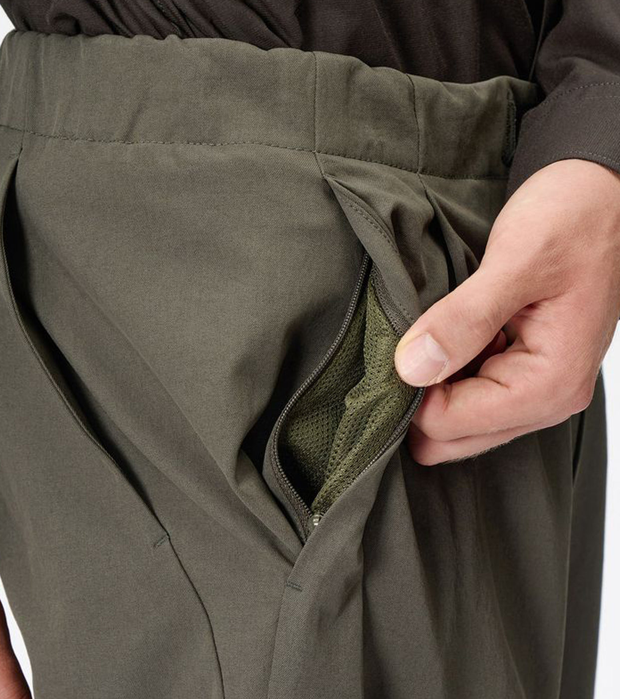 Goldwin ワンタック テーパード ストレッチパンツ, Dark Olive – Navyblue