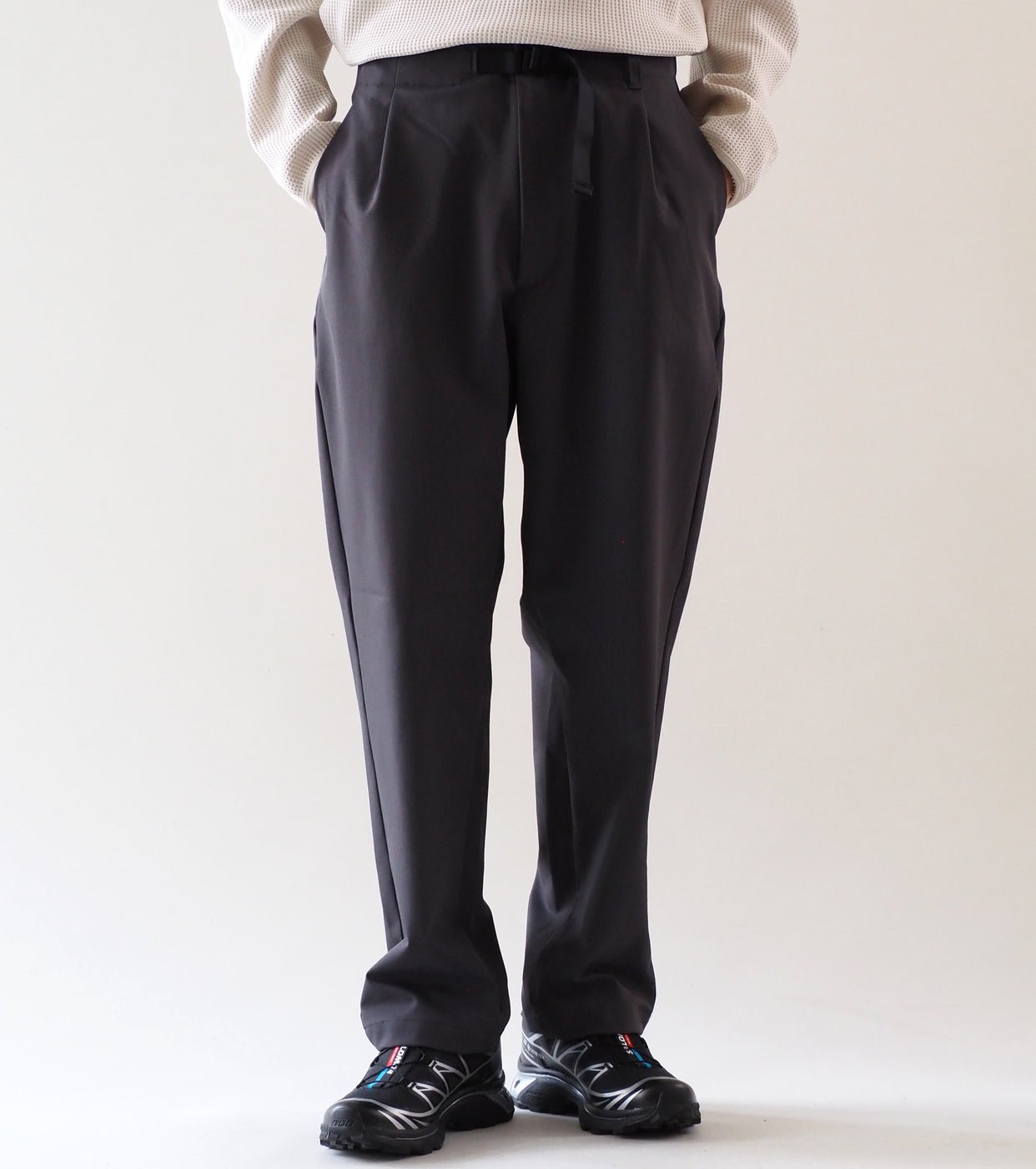 Goldwin ワンタック テーパード ストレッチパンツ, Deep Charcoal