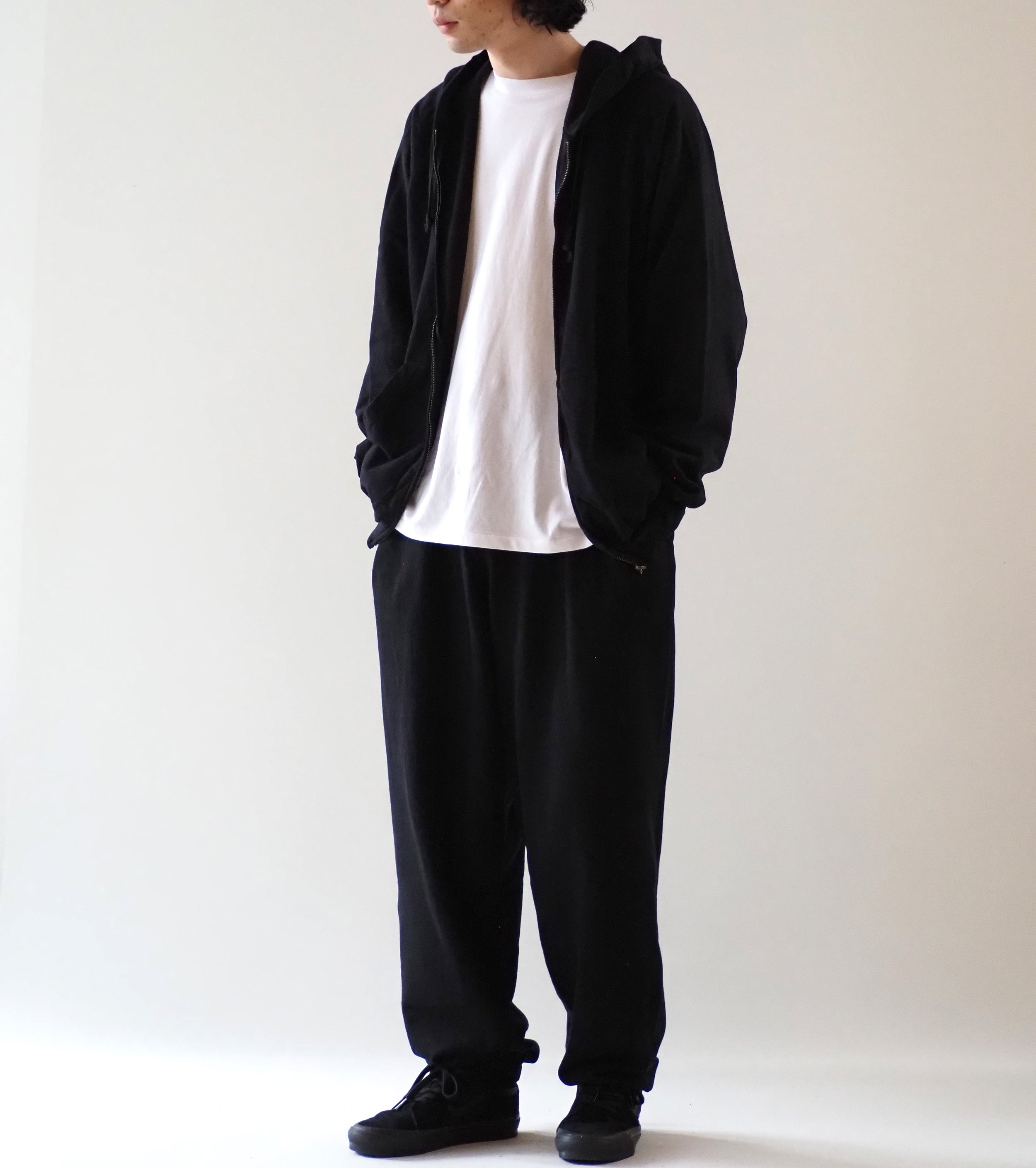 COMOLI LW コットン 裏毛 パンツ , Black – Navyblue