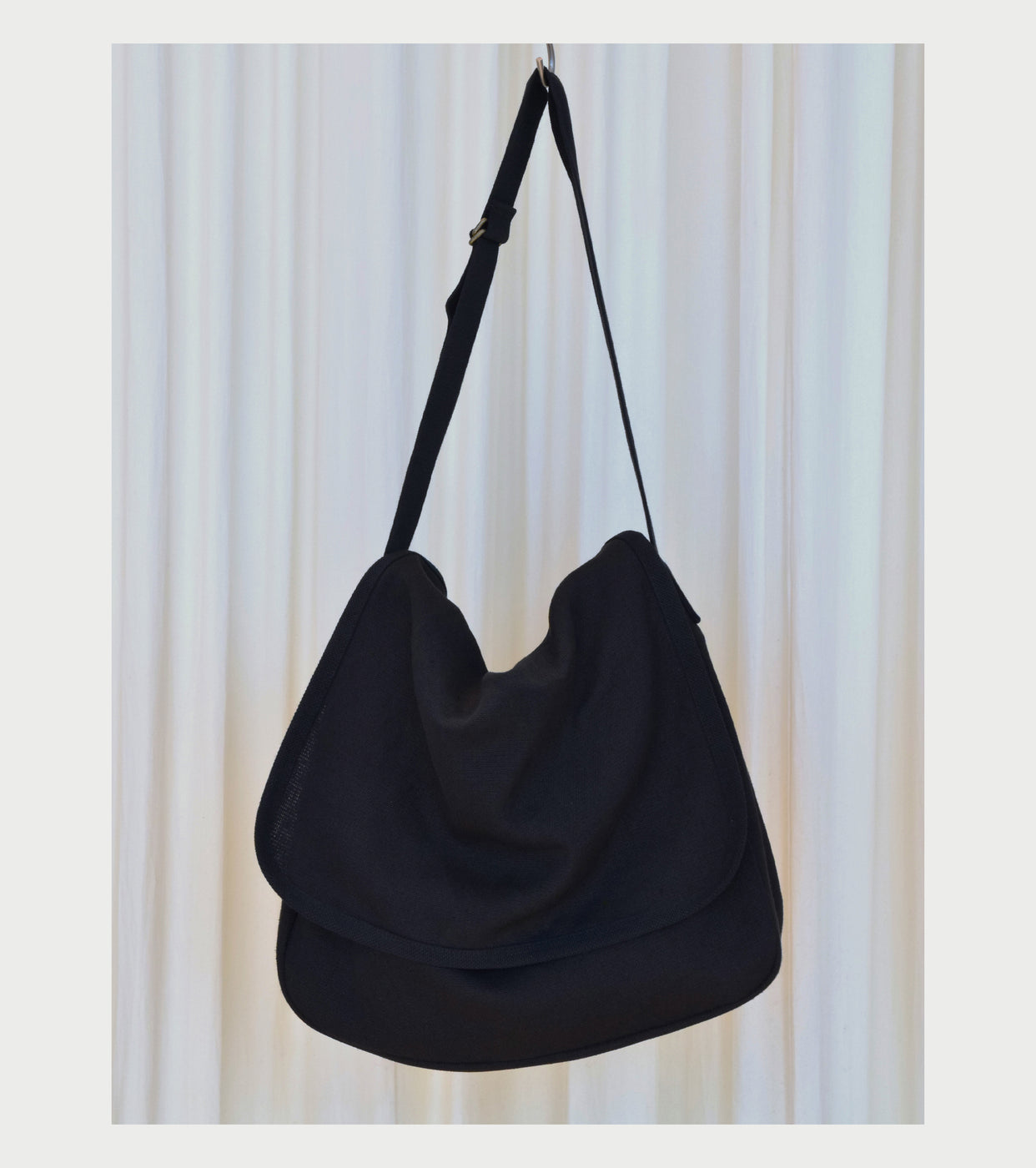 COMOLI Hemp Duck Shoulder Bag, Black – Navyblue