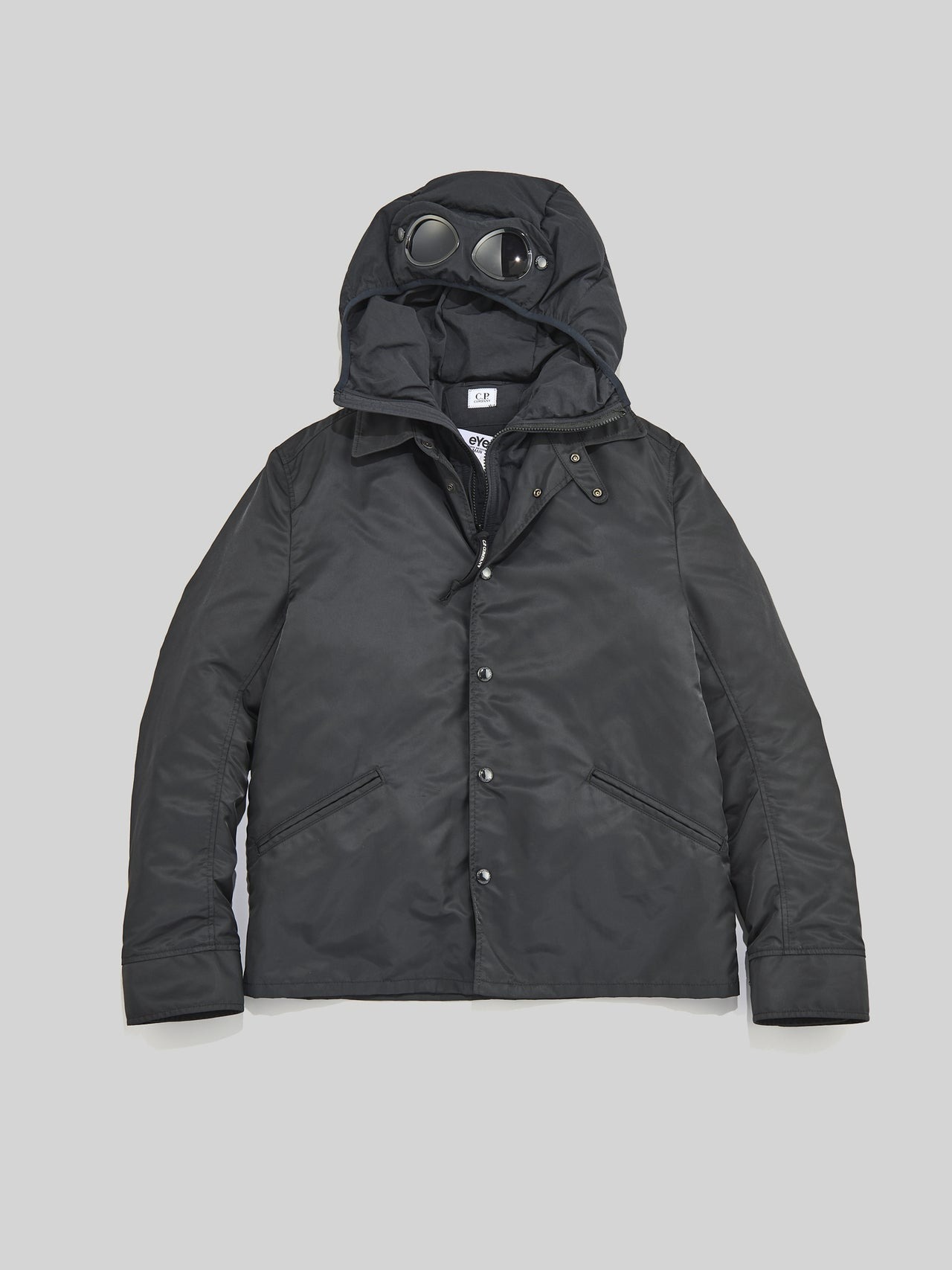 ザ・ノース・フェイス、ナンガ…「eYe ジュンヤ ワタナベ マン」で買う