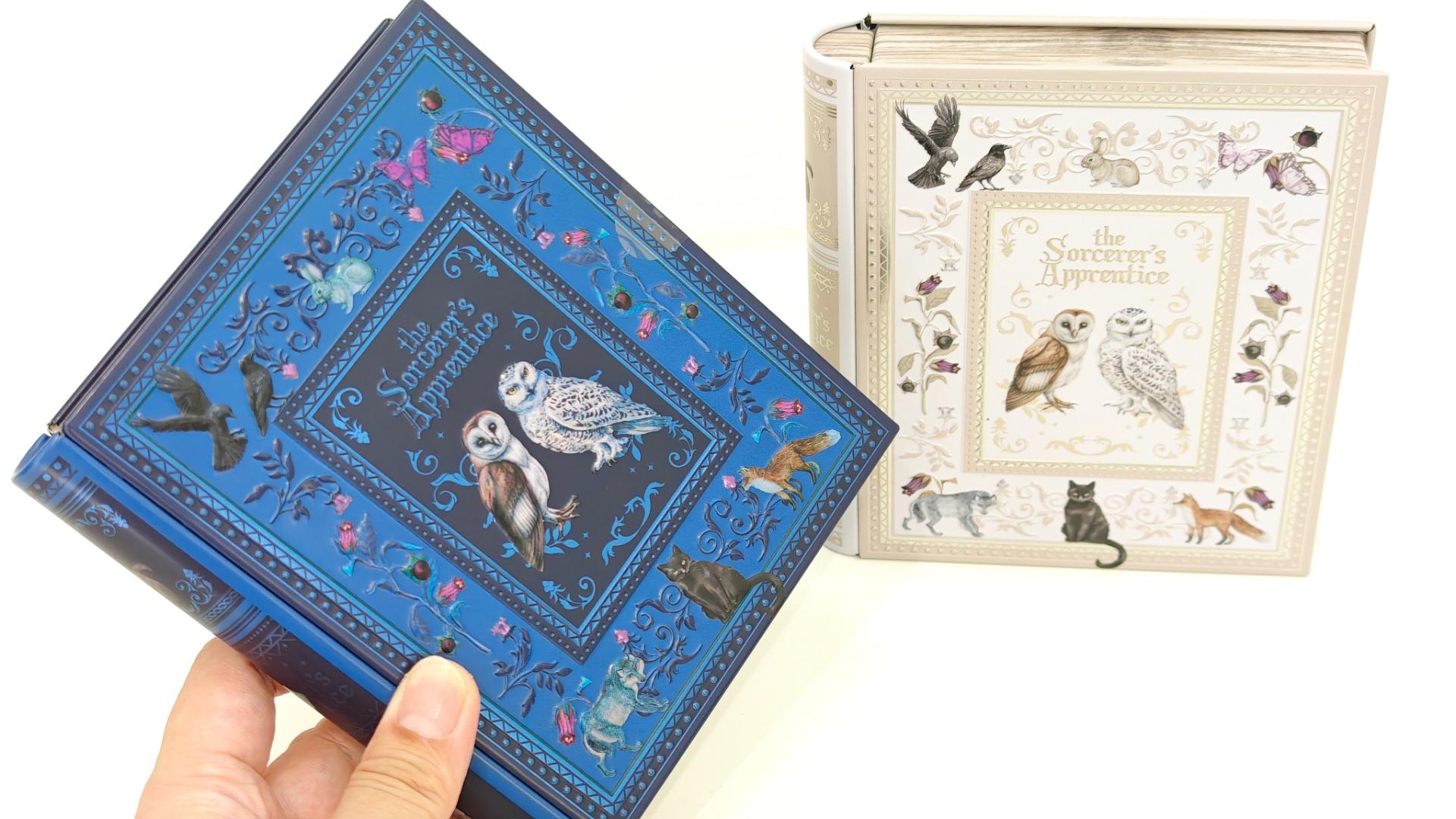 カルディ】魔法辞書缶のシリーズはハズレがない！今年の魔法辞書缶は