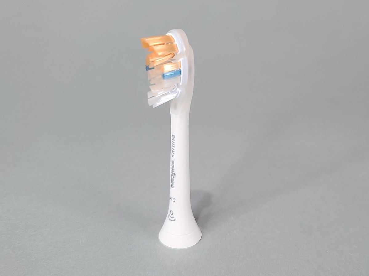 電動歯ブラシ「ソニッケアー 9900 プレステージ」、新ブラシで歯垢除去