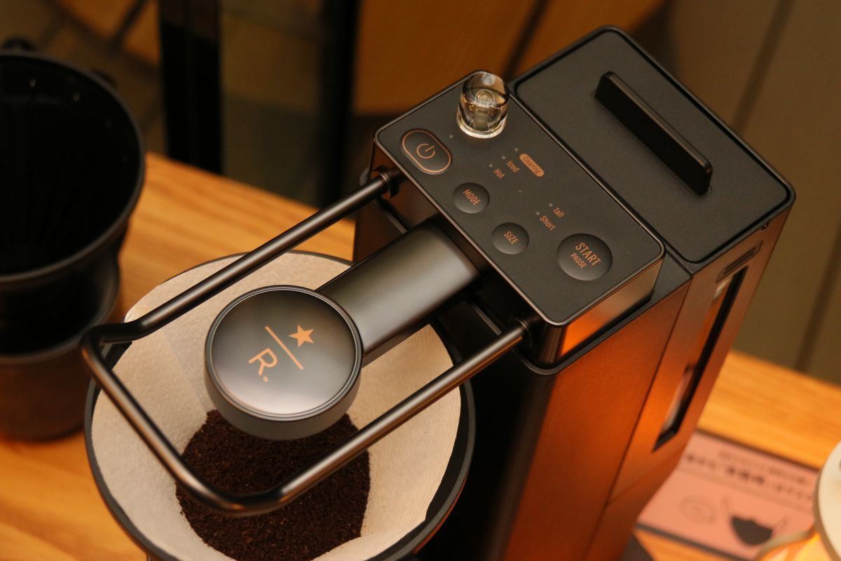 バルミューダのコーヒーメーカー「BALMUDA The Brew」、スタバとの