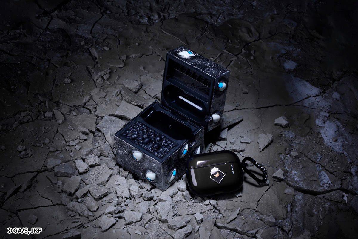 呪術廻戦』より「獄門疆」のAirPods Proケースが発売決定