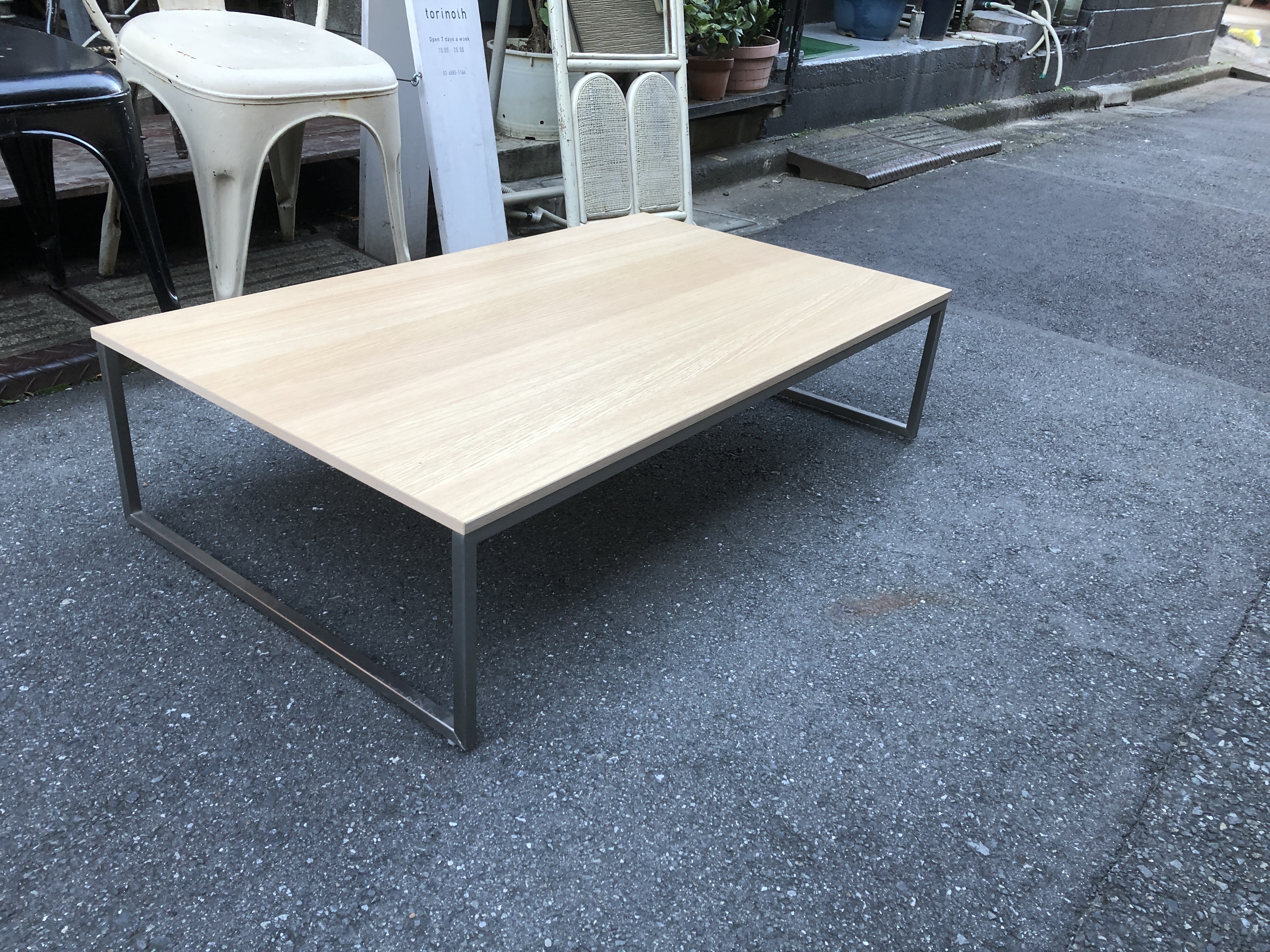 総合リサイクルショップ RecycleGallery NEWS / BoConcept コーヒー