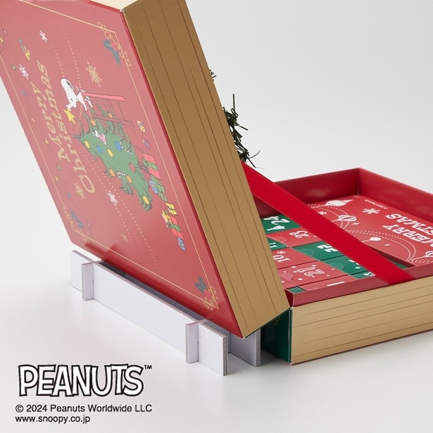 スヌーピーの「アドベントカレンダー＆リース」がベルメゾンに登場
