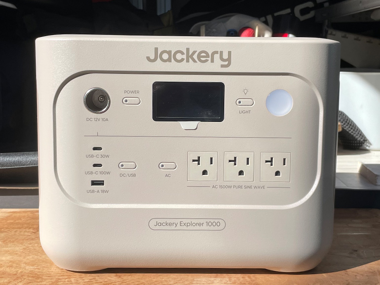 Jackeryポータブル電源 1000 Newに新色サンドゴールド登場！性能