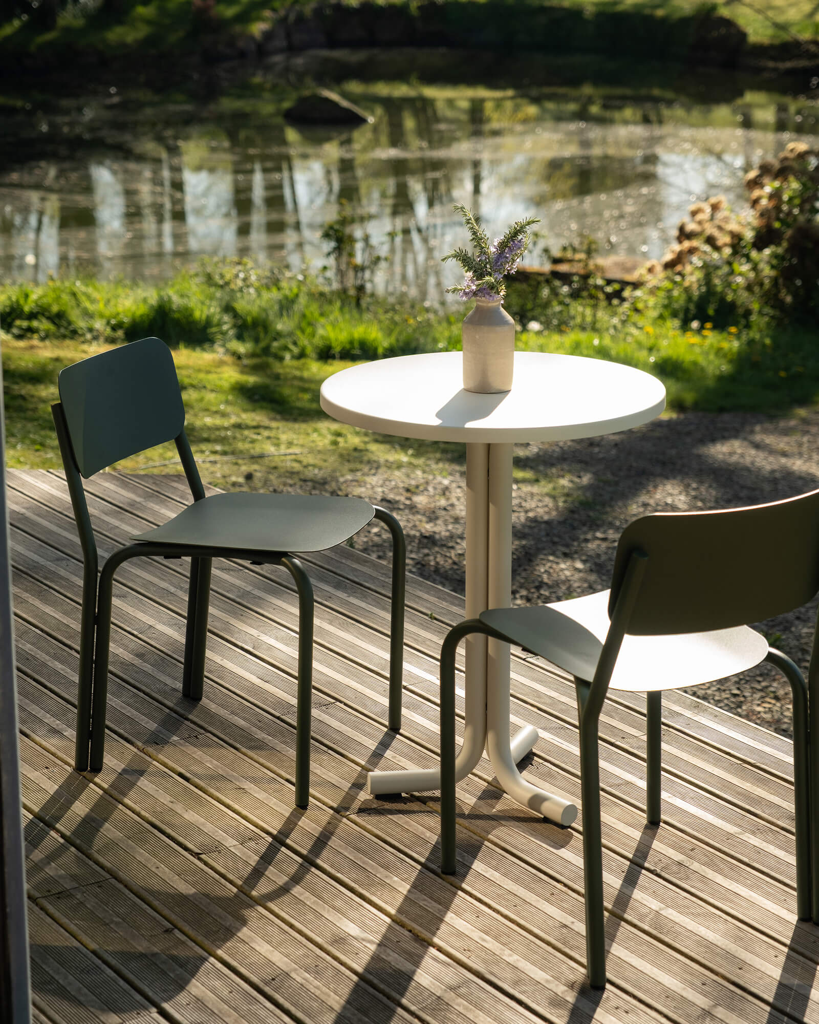 Nokk Café Table - green - tall round steel bistro table - noo.ma