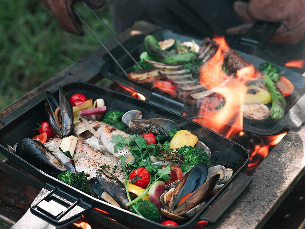 煮る・焼く・蒸す」が揃ったスノーピークの調理器具「TAKIBIサンド