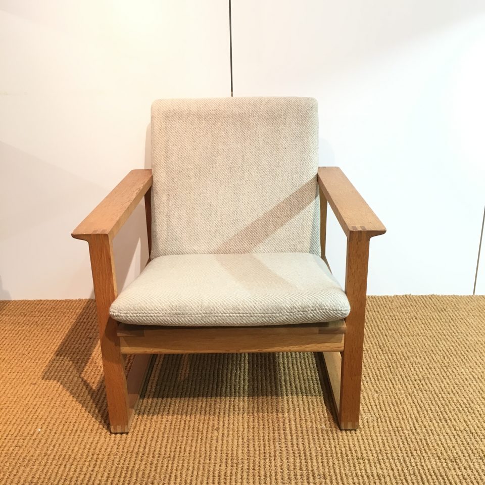 ボーエ・モーエンセン「Model-2257 イージーチェア」《ノルディック》