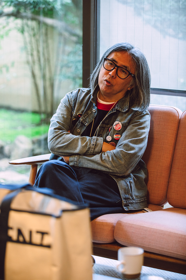 藤原ヒロシ × ジャンヌ・シニョール インタビュー「大きなトートバッグ