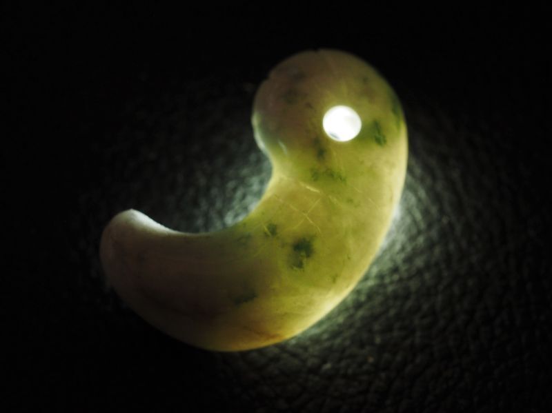 某古墳出土品実寸大複製・丁子頭ヒスイ勾玉