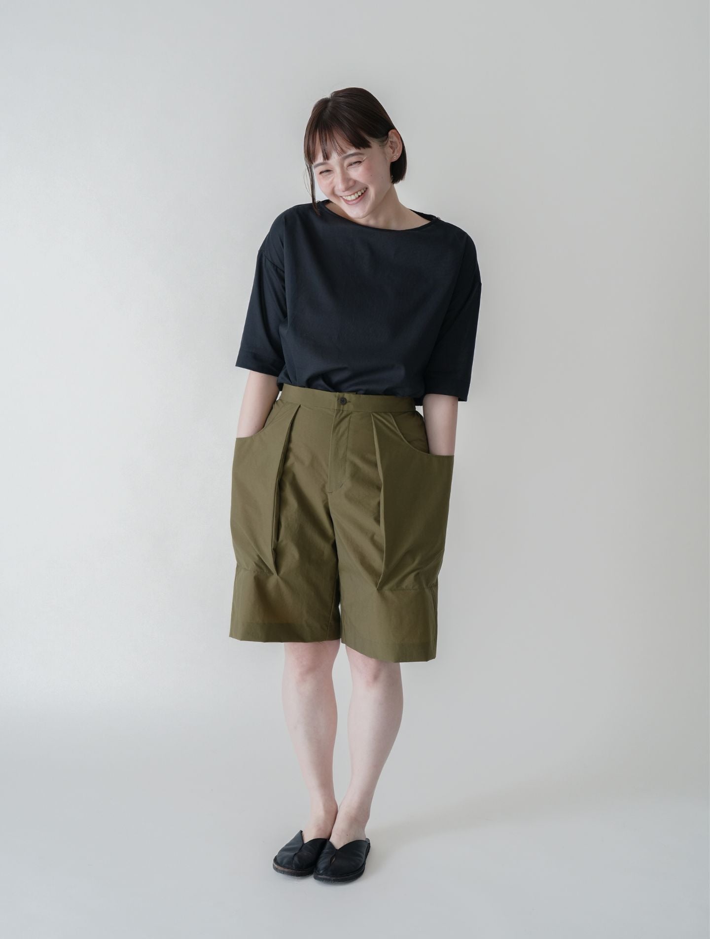 マーリリーナ │ マックローリーナイロン サイドポケットハーフパンツ