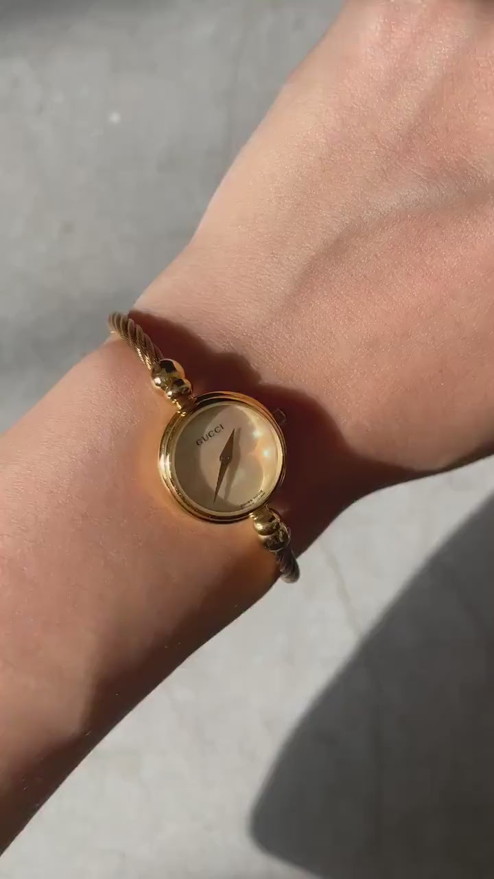 GUCCI グッチ シェル バングル ウォッチ 時計 腕時計 ヴィンテージ