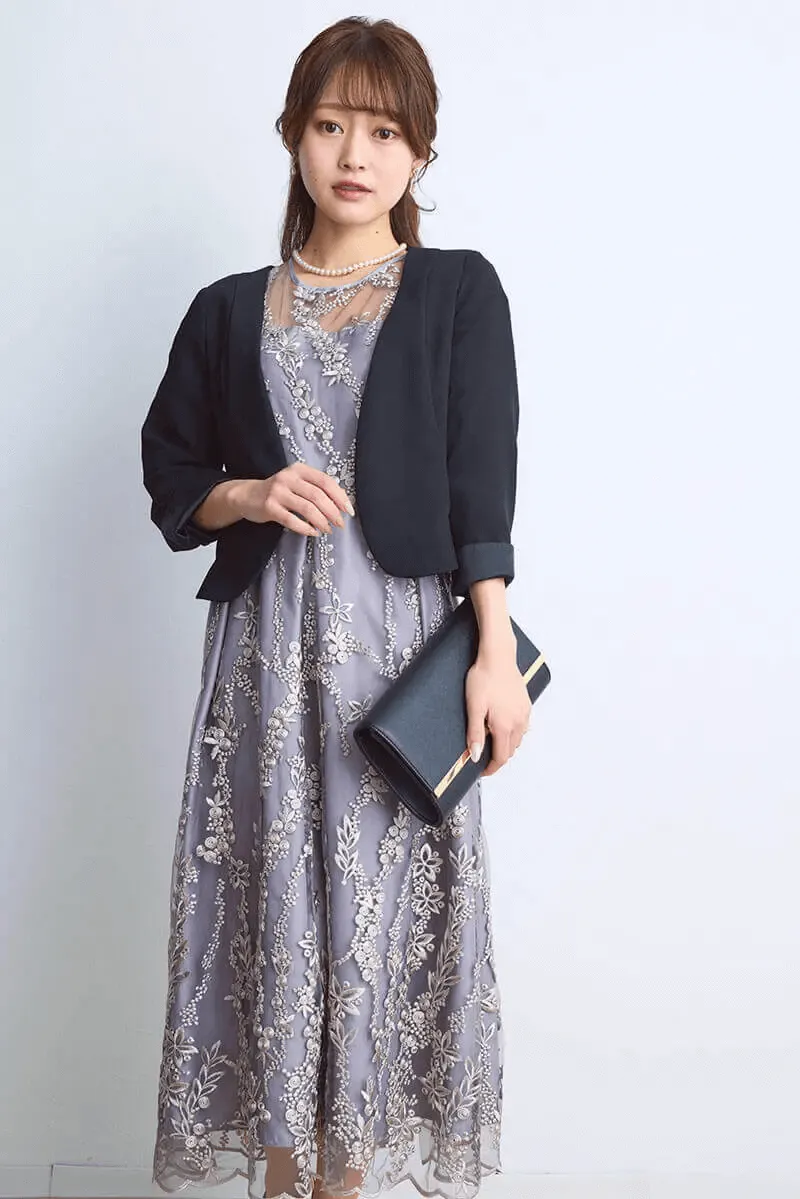シルバーグレーの花柄刺繍ミディ丈ドレス[LL] Select Shopのレンタル