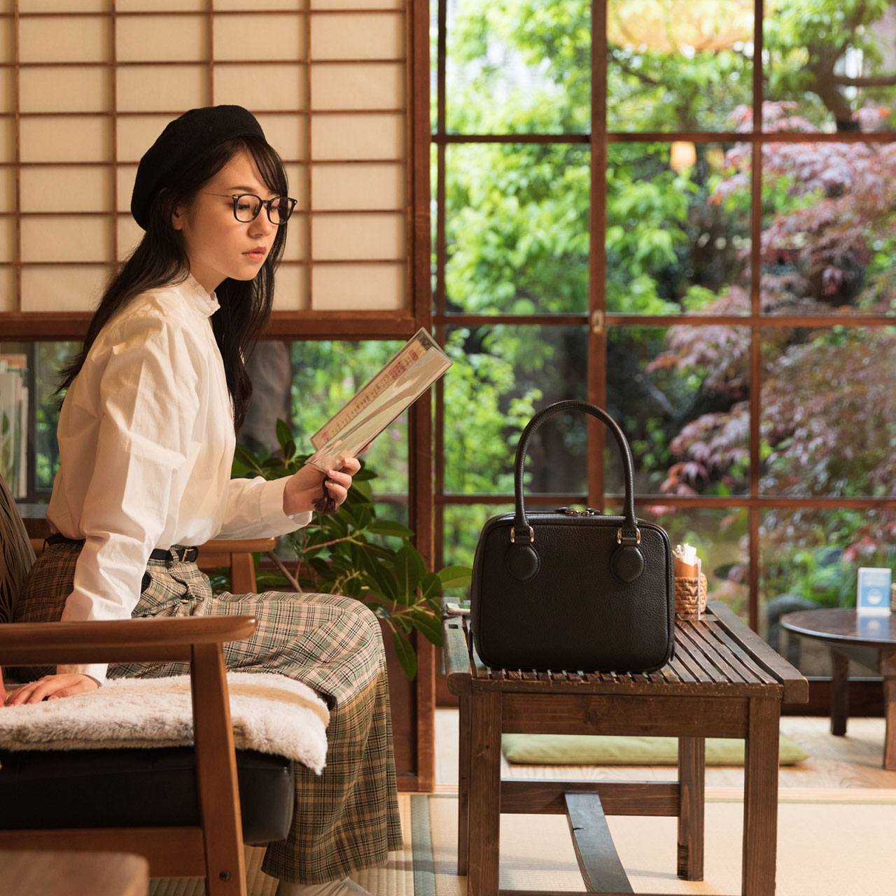 鞄職人が作る革製、日本製高級ミニボストンバッグ