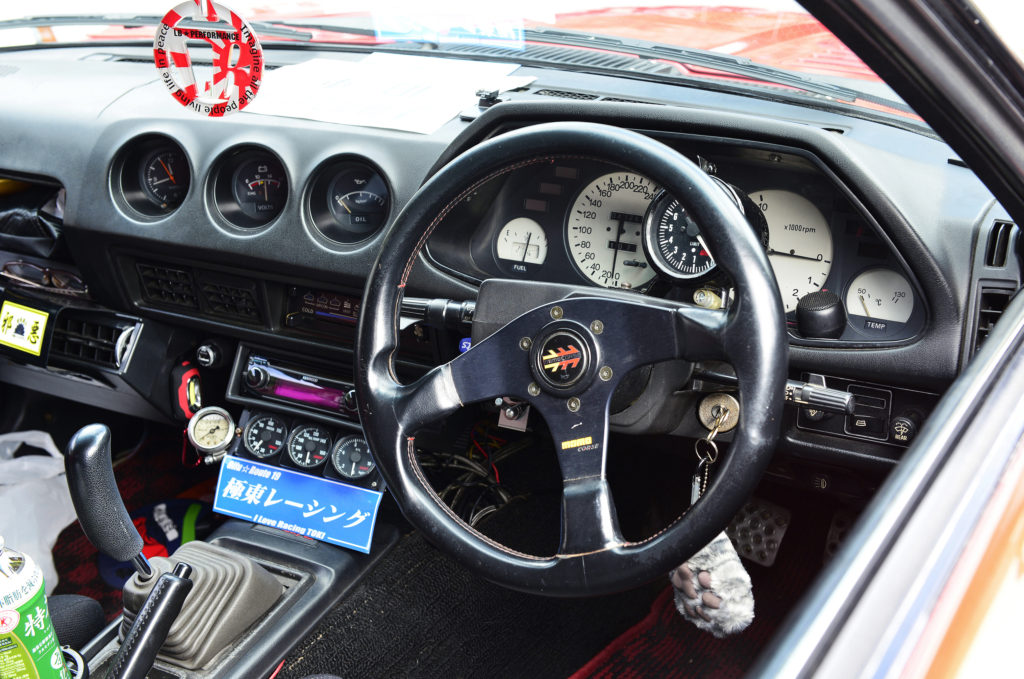 当時ダントツ人気だったステアリング | ossanauto