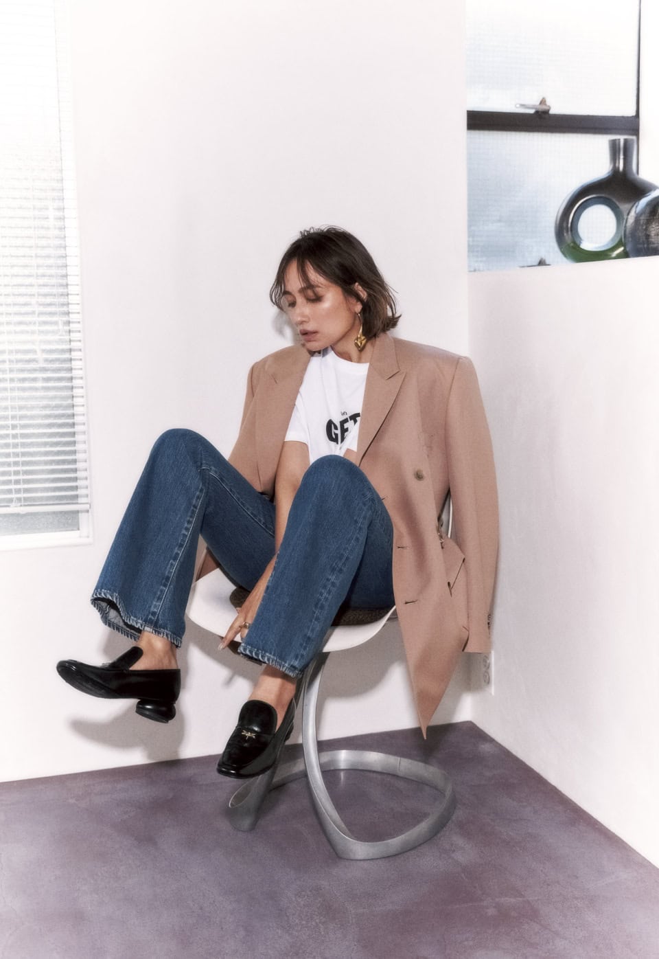 シンプルだけど洒落てる」人は、つねにお気に入りのローファーを持って