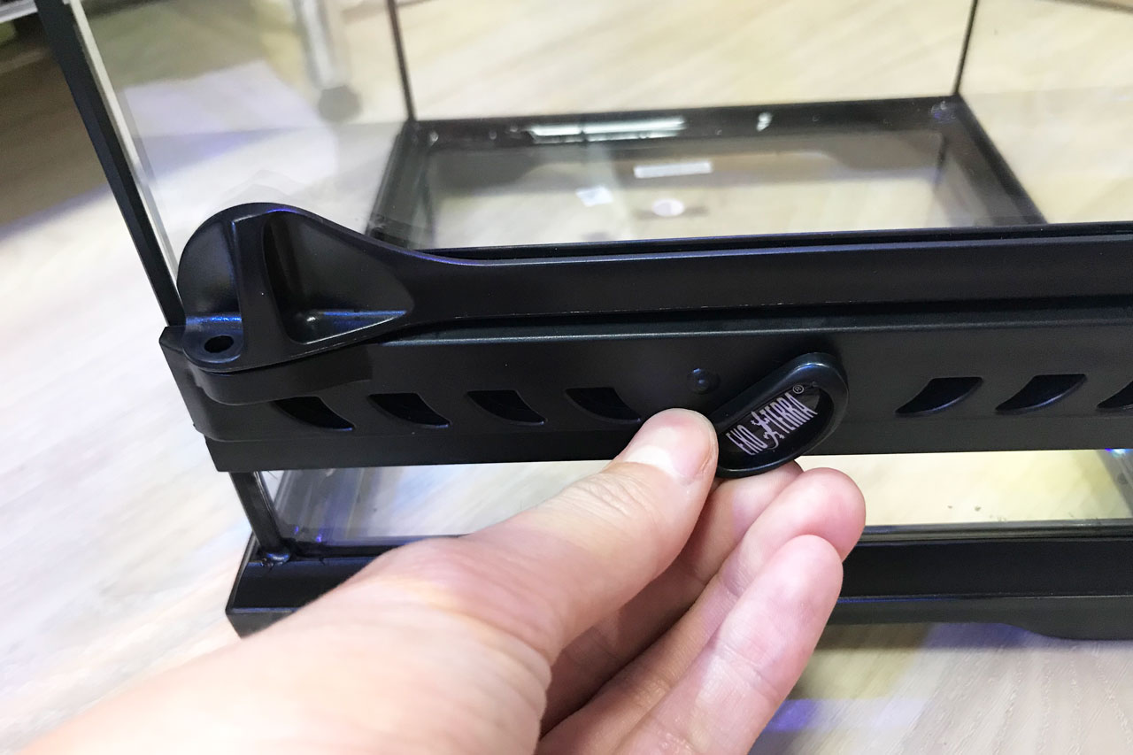 定番製品！「グラステラリウム ナノ キューブ」実使用レビュー