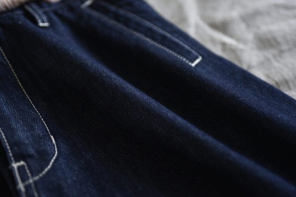 こだわりシルエットのデニムパンツ – OURHOME