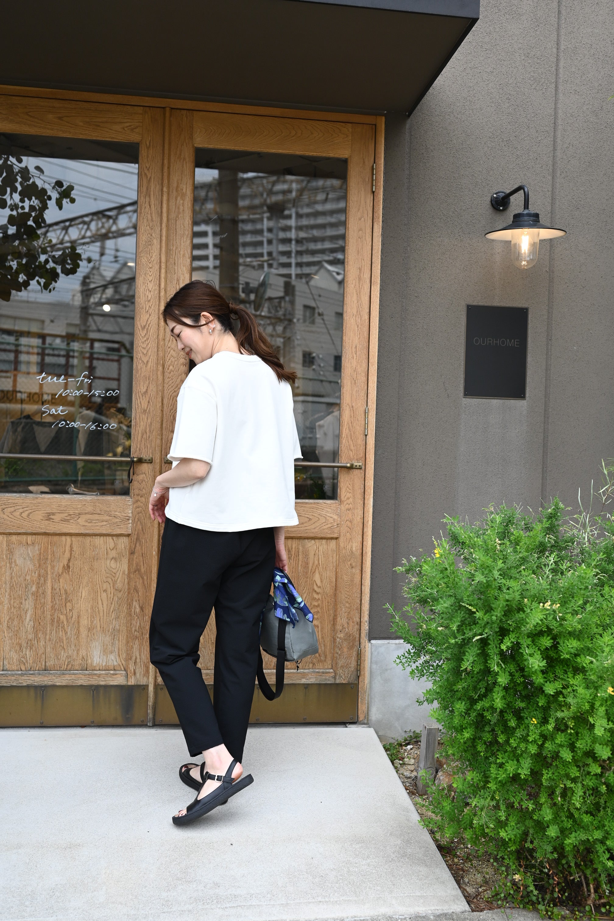 サッカー素材の頼れるテーパードパンツ（吸水速乾） – OURHOME