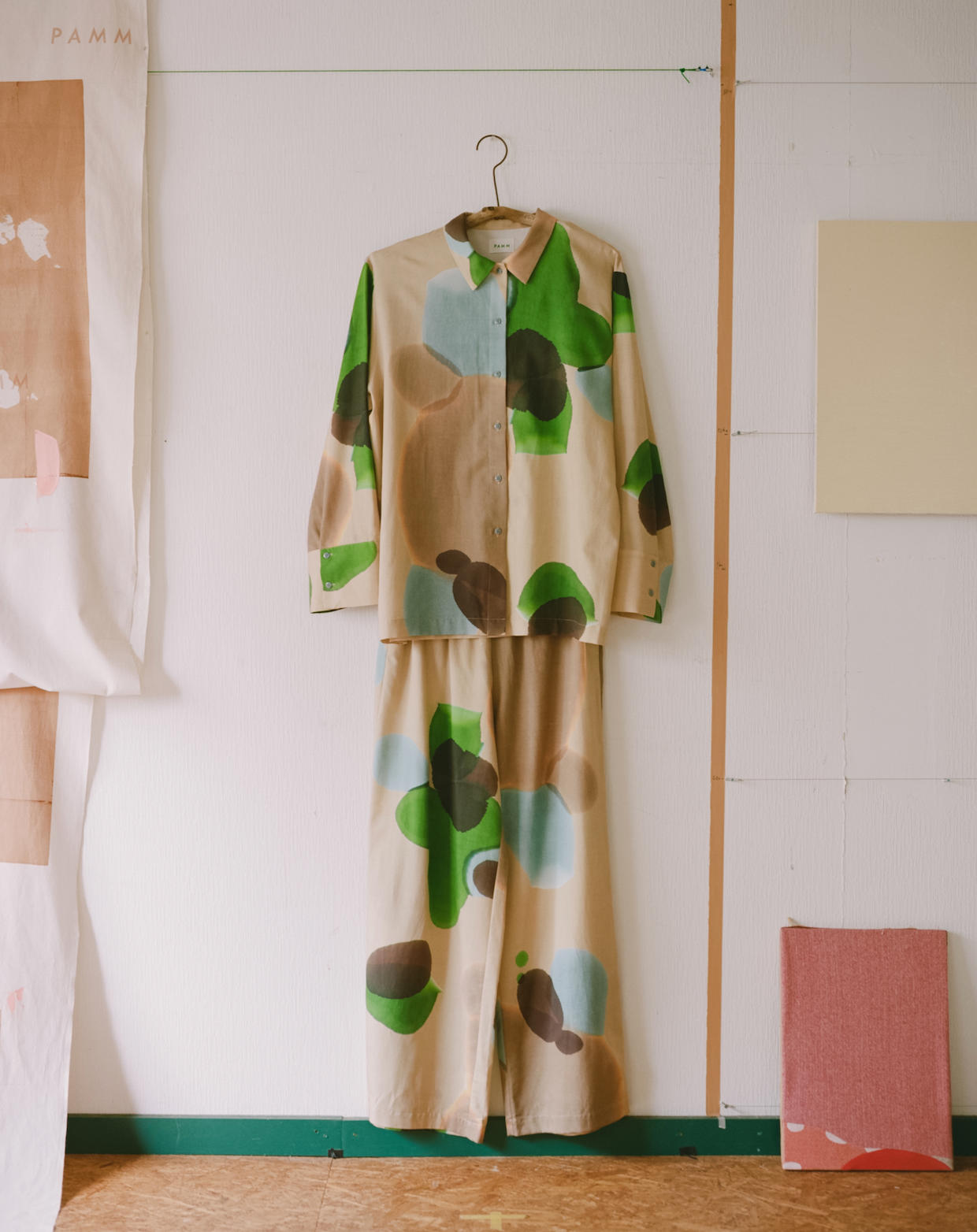 大きく描いた植物のパジャマ – pamm.officialstore