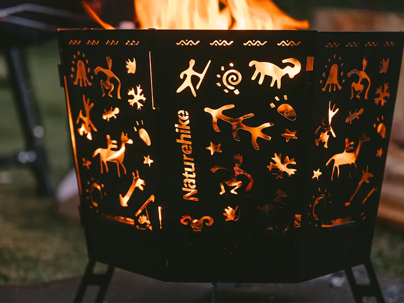 Naturehike「Totem（トーテム）」古代の模様が描かれたアイアン焚き火