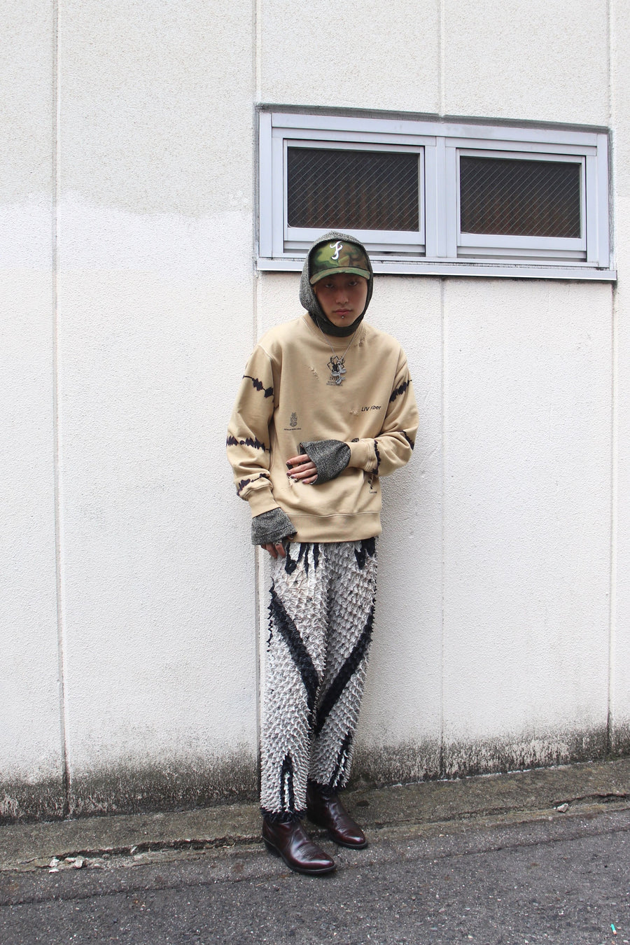 Bed J.W. Ford (Bedford) Glitter Turtle Hood Neck Silver Mail Order