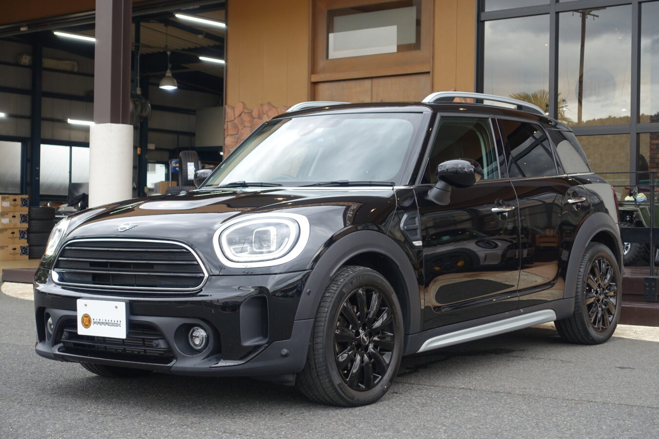 MINI COOPER D】F60 ミッドナイトブラック|MINI GARAGE PARADOX