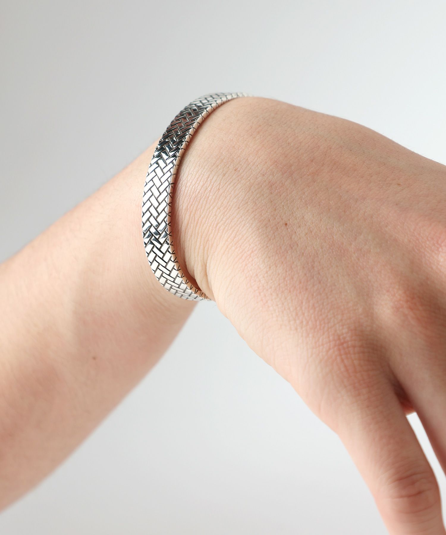 Philippe Audibert(フィリップ オーディベール)】 Livio バングル