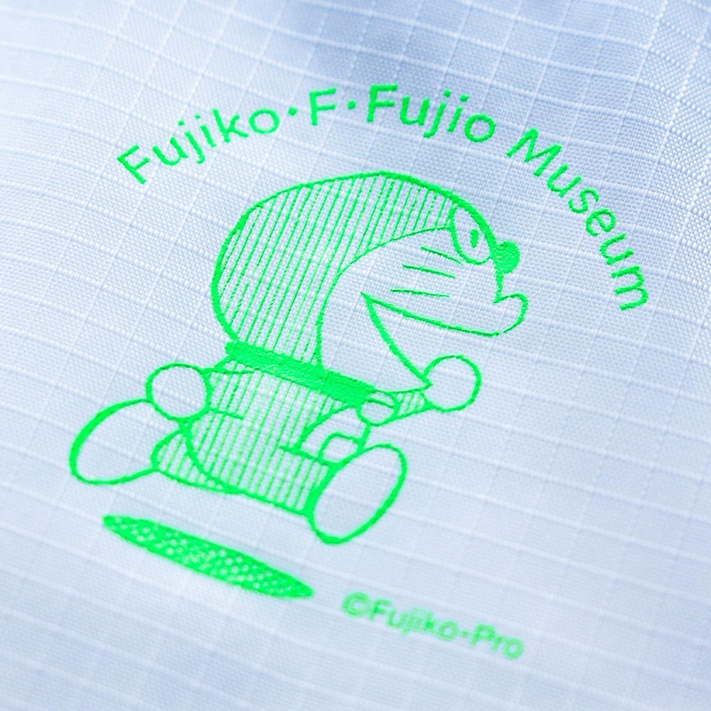 グッズつき入館チケット 好評販売中！ ＼ 「オリジナルサコッシュ」が