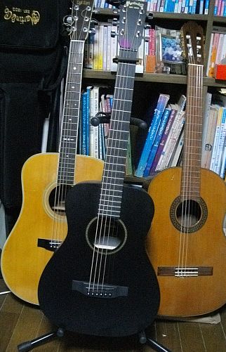 リトルマーチン MARTIN LX Black : ぽろろんぱーぶろぐ