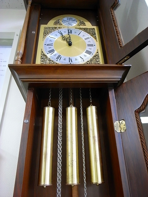 Tempus Fugit (FHS) ヘルムレ ホールクロックの修理 : トライフル・西