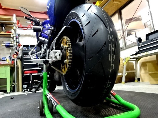 DANLOPのスポーツタイヤ、ロードスポーツ2インプレッション : パーツ