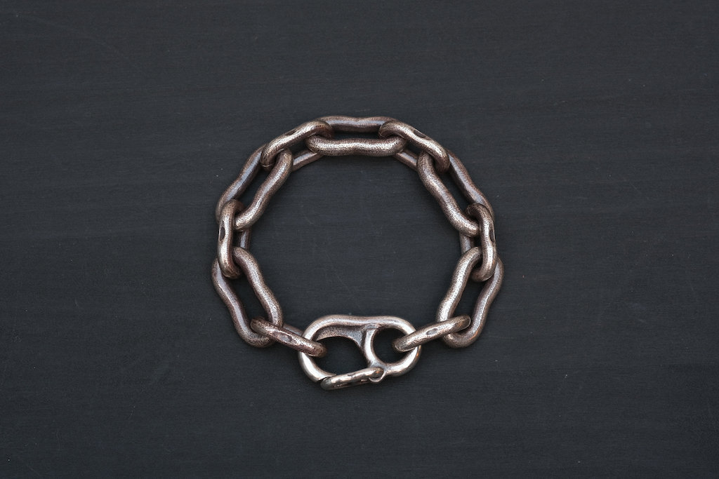 DOG BONE BRACELET : GRAND GUIGNOL