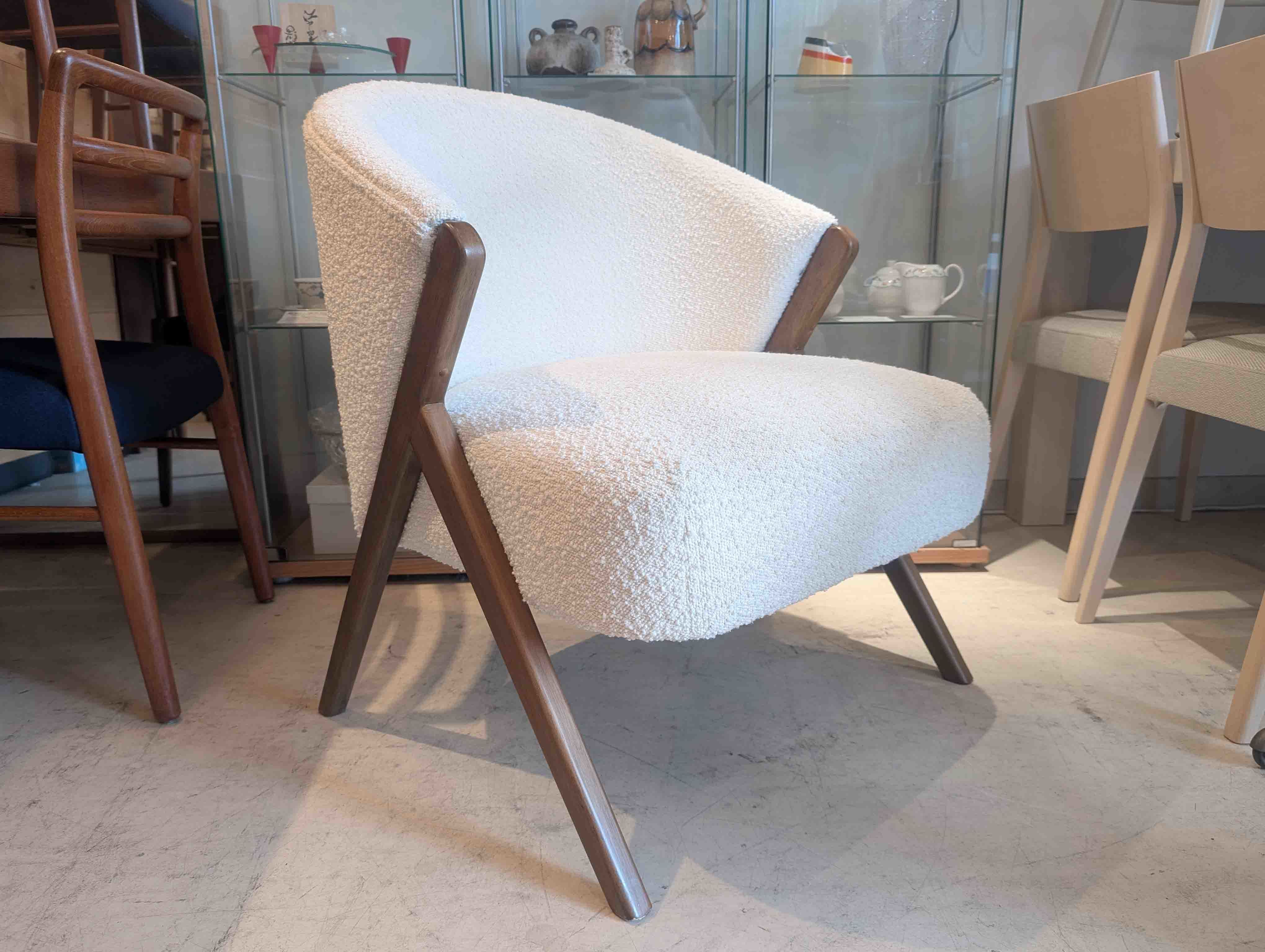 ZARA HOME/ザラホーム】ブークレ張りアームチェア が入荷しました