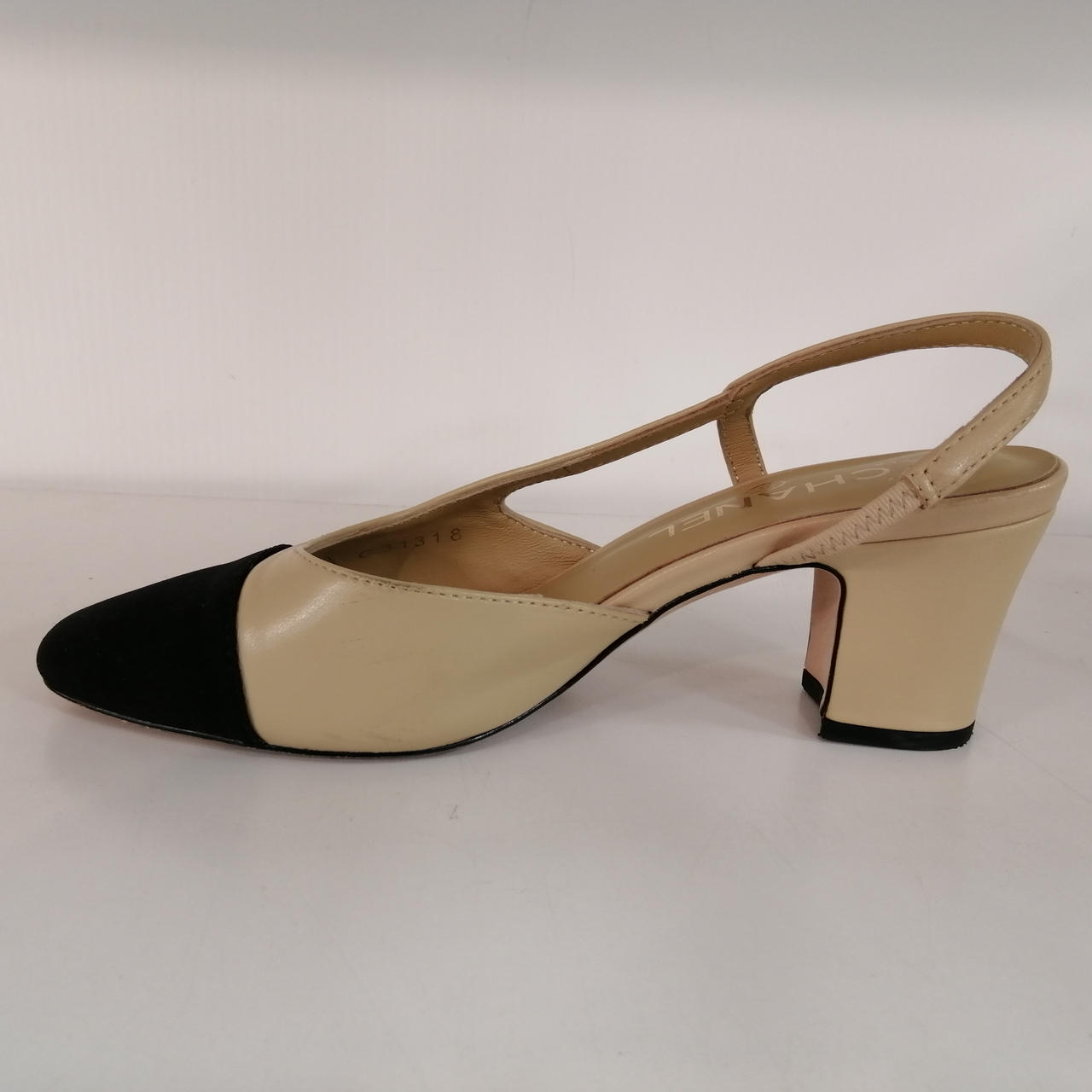 CHANEL|CHANEL バイカラーヒールパンプス|【ハードオフ公式通販】オフ