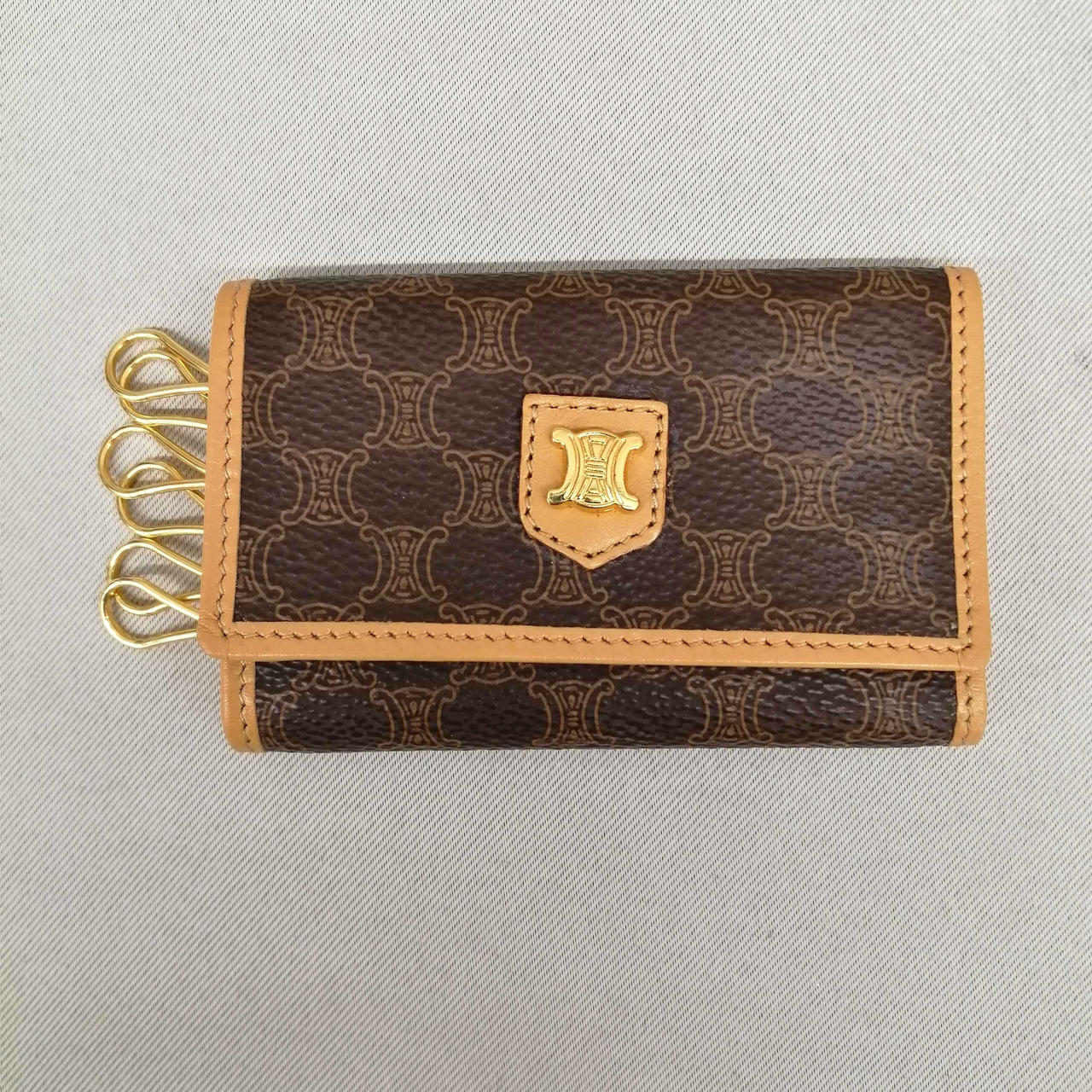 セリーヌ(CELINE)|6連キーケース|【ハードオフ公式通販】オフモール