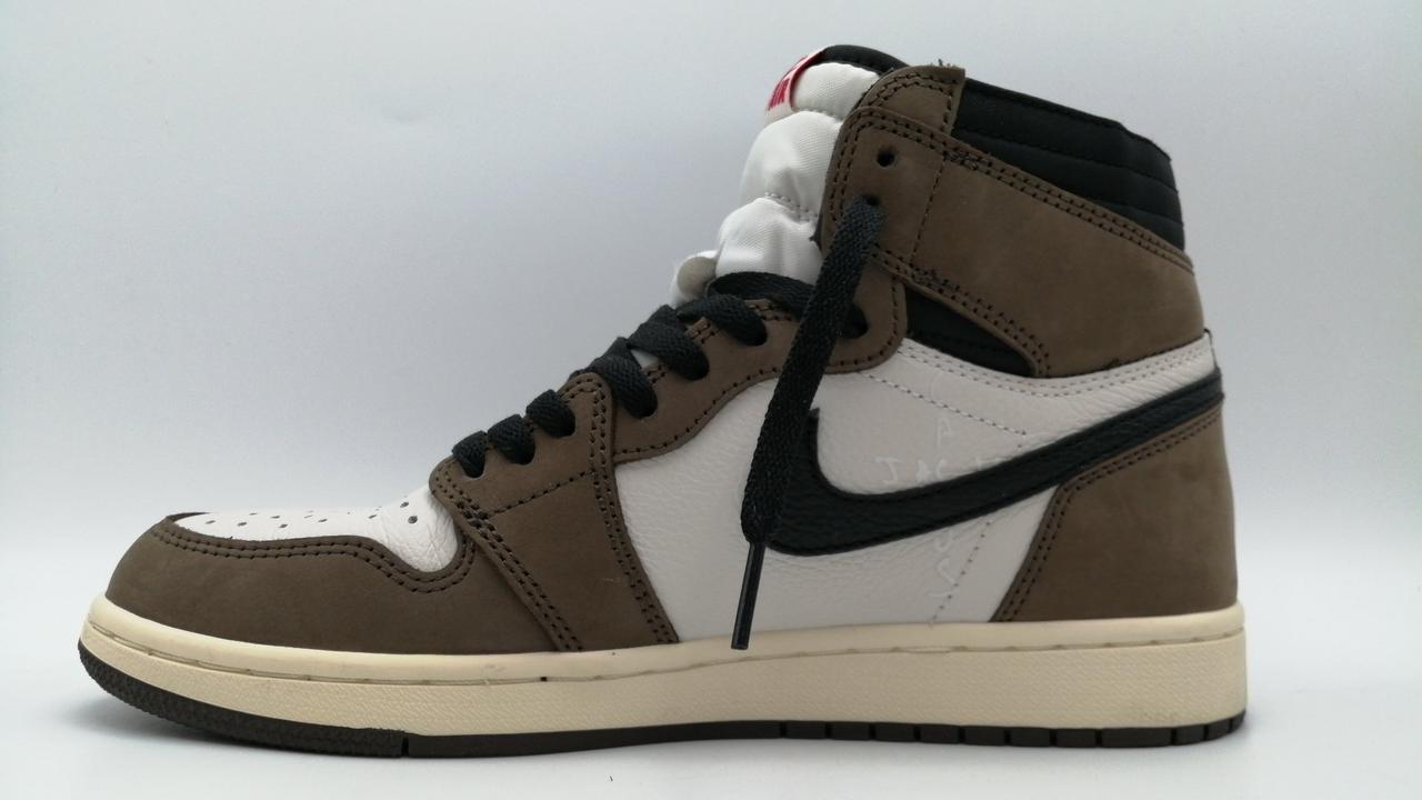 NIKE X TRAVIS SCOTT|AIR JORDAN 1 RETRO HIGH OG TS|【ハードオフ公式