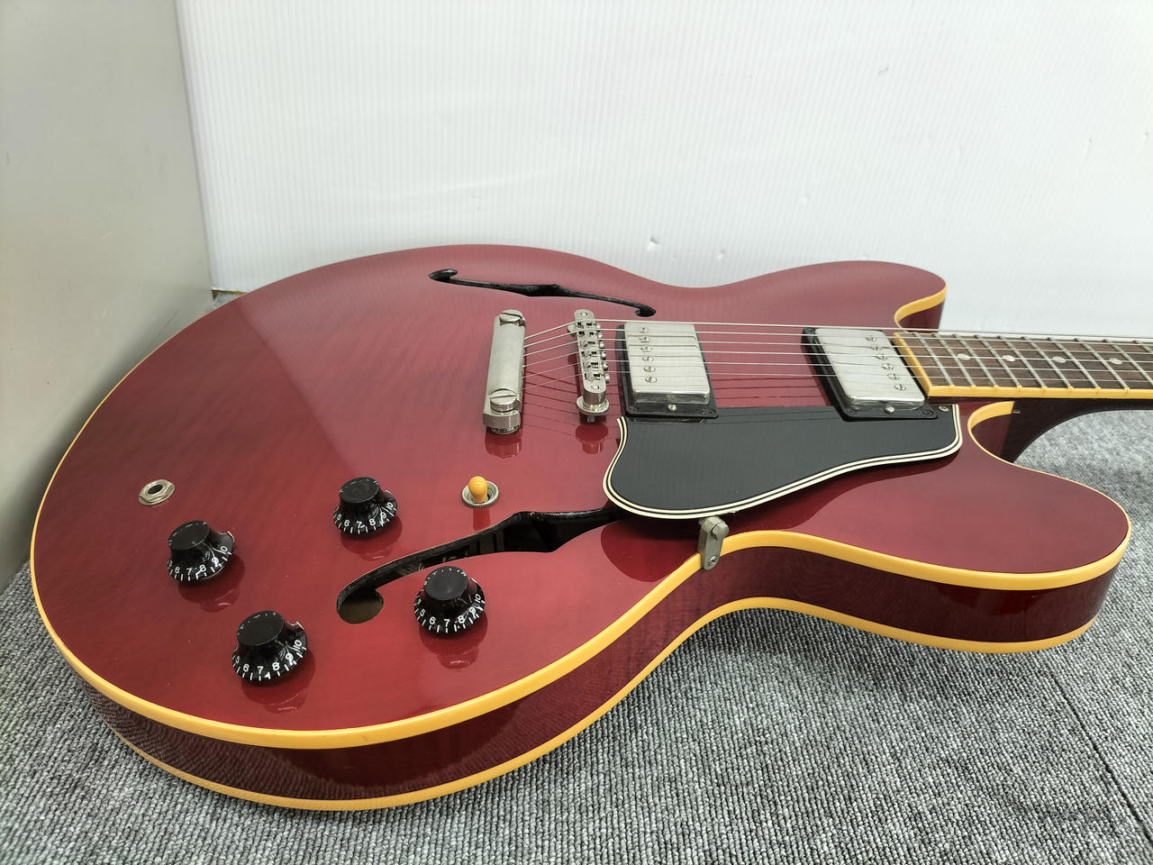 ギブソン(GIBSON)|セミアコ|【ハードオフ公式通販】オフモール