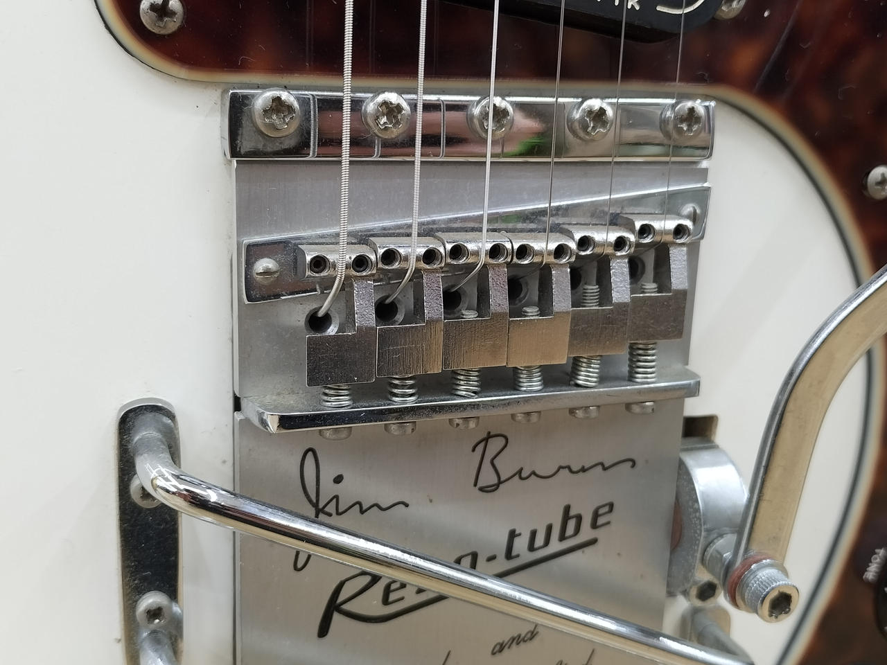 バーンズ(BURNS)|エレキギター|【ハードオフ公式通販】オフモール