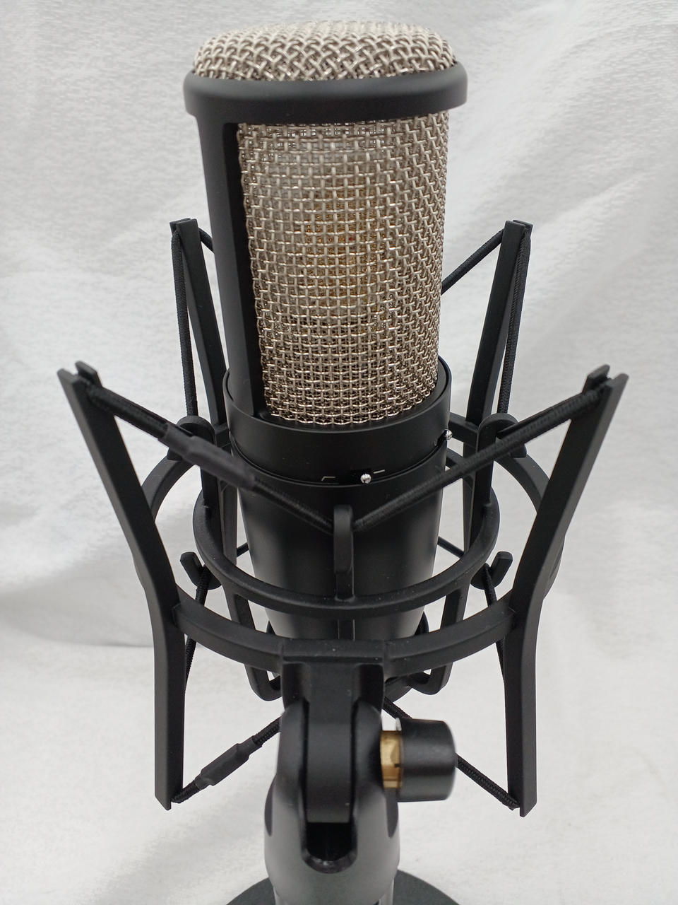 アーカーゲー(AKG)|コンデンサ マイク|【ハードオフ公式通販】オフ