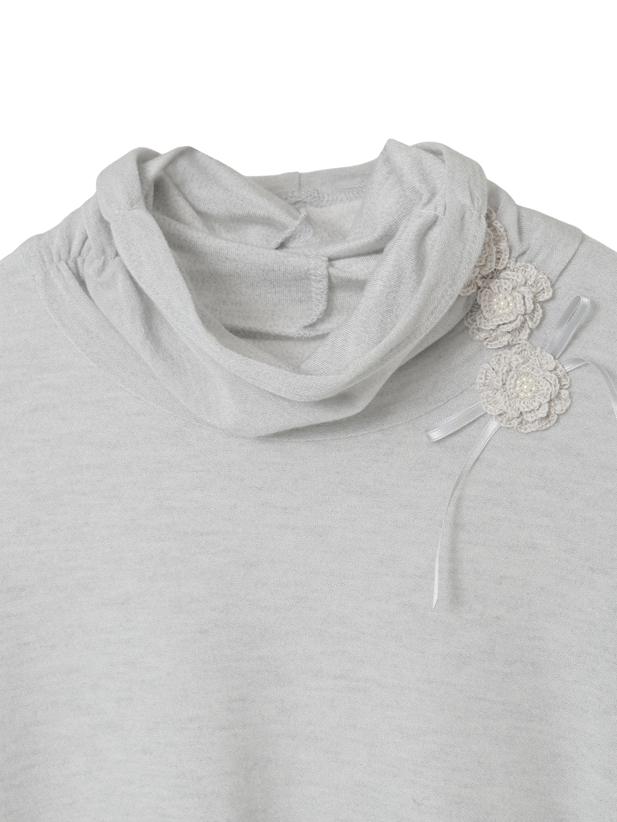 フラワーモチーフ付きタートルネックカットソー｜ピンクハウス