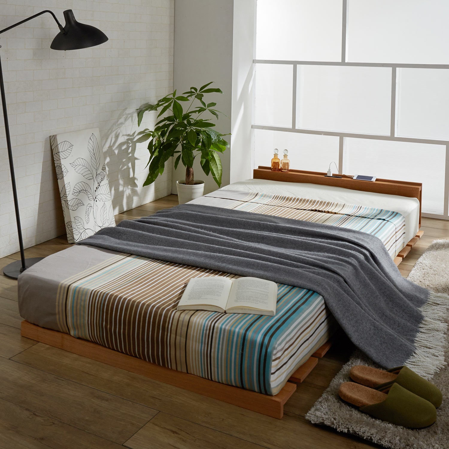 コンセント付き継ぎ脚すのこベッド ＜シングル／セミダブル／ダブル