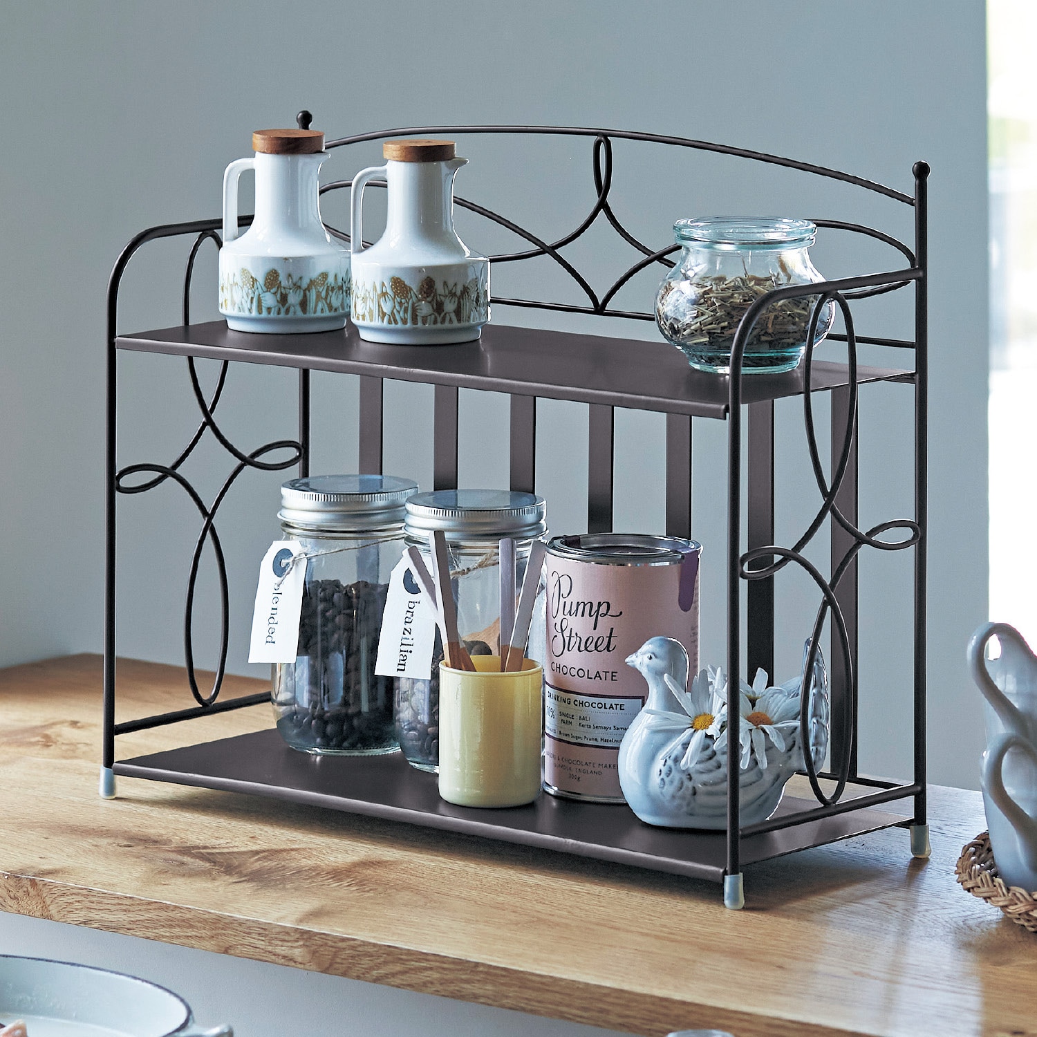 飾るように置けるアイアンの調味料ラック（コーナーラック/コンロ周り